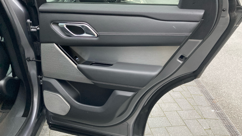 Land Rover Range Rover Velar 2.0 D240 R-Dynamic HSE 5dr Auto Diesel Estate